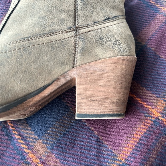 Rocket Dog Soundoff Ankle Boots, Beige Vintage, Size 6.5 - Picture 2 of 6